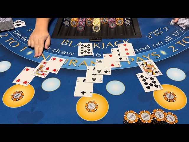 Leia mais sobre o artigo Blackjack | $300,000 Buy In | SUPER HIGH ROLLER CASINO SESSION! HUGE $80,000 BETS & 6 CARD HANDS!