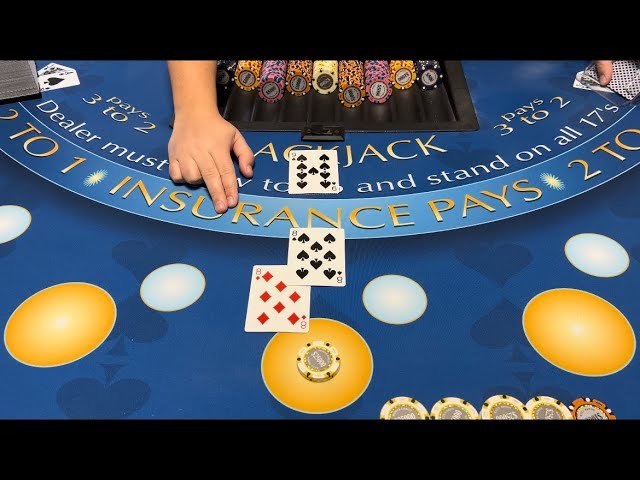 Leia mais sobre o artigo Blackjack | $500,000 Buy In | ASKING DEALER FOR ADVICE IN HIGH ROLLER GAME TURNS INTO BIG WIN!