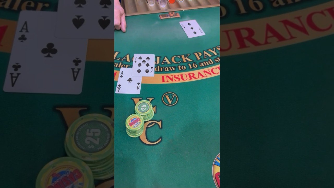 Você está visualizando atualmente AMAZING Blackjack Run! #casino #blackjack #gambling #gamble #cards