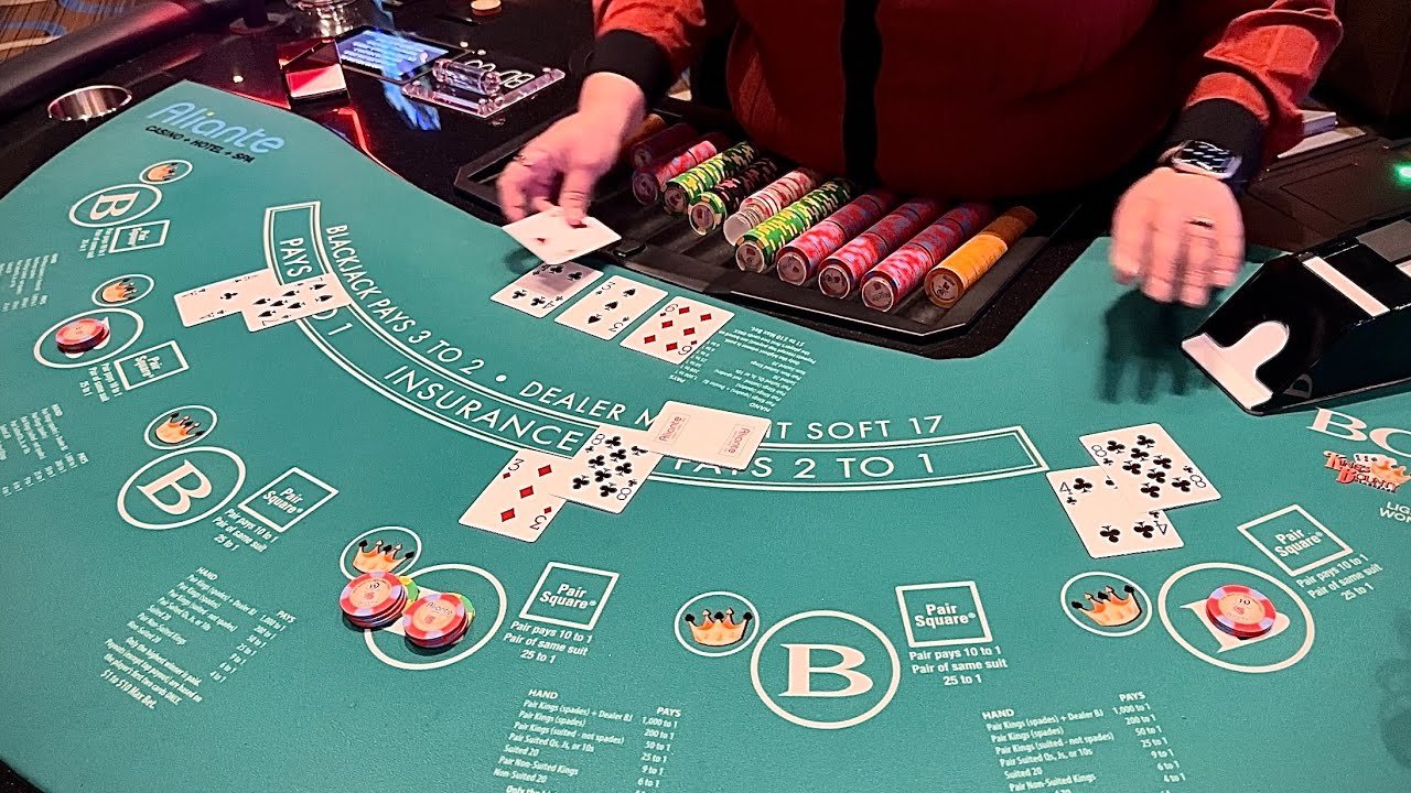 Você está visualizando atualmente Double Deck Live BlackJack In Casino At The Aliante!